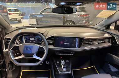 Внедорожник / Кроссовер Audi Q4 e-tron 2025 в 
