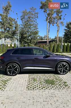 Внедорожник / Кроссовер Audi Q4 e-tron 2021 в 