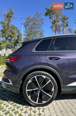 Внедорожник / Кроссовер Audi Q4 e-tron 2021 в 