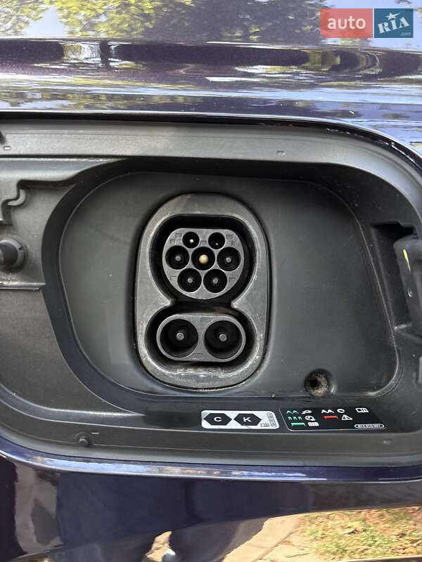 Внедорожник / Кроссовер Audi Q4 e-tron 2021 в Харькове