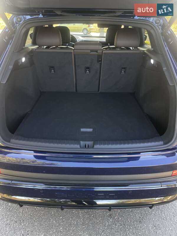 Позашляховик / Кросовер Audi Q4 e-tron 2023 в Кривому Розі