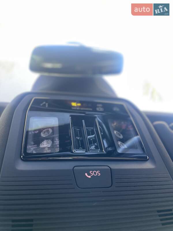 Позашляховик / Кросовер Audi Q4 e-tron 2023 в Кривому Розі