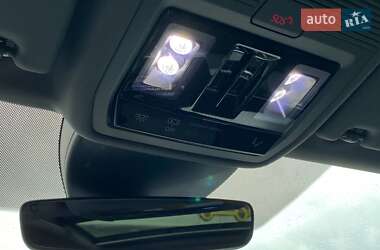 Внедорожник / Кроссовер Audi Q4 e-tron 2024 в 