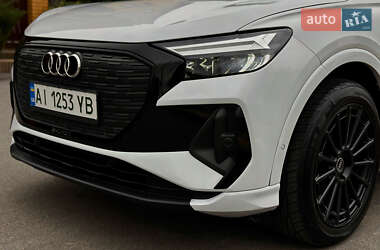 Внедорожник / Кроссовер Audi Q4 e-tron 2023 в 