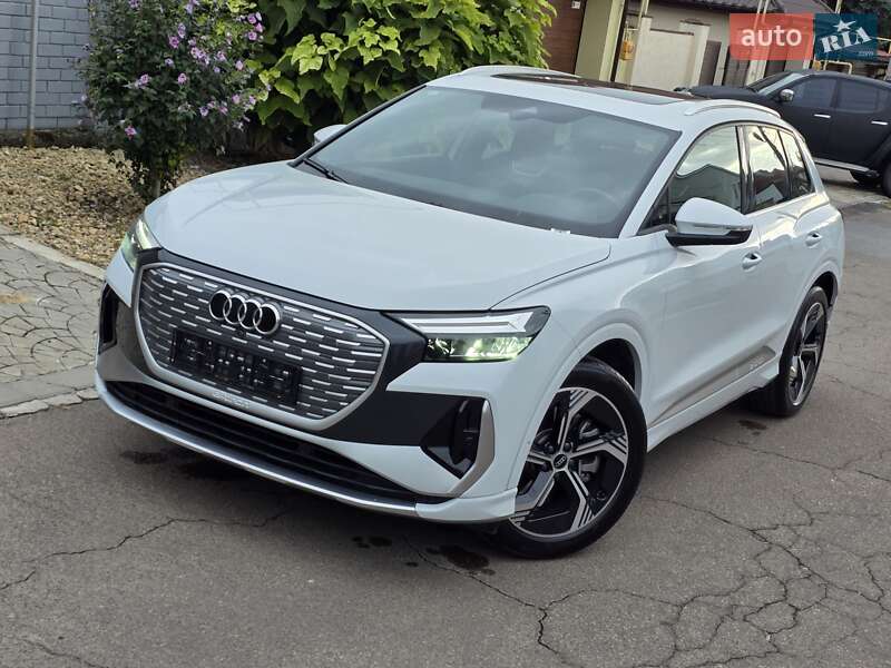 Позашляховик / Кросовер Audi Q4 e-tron 2023 в Одесі фото 15 Позашляховик / Кросовер Audi Q4 e-tron 2023 в Одесі