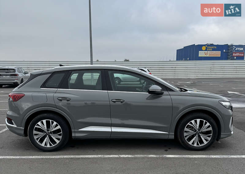 Внедорожник / Кроссовер Audi Q4 e-tron 2022 в Львове