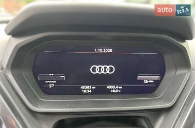 Позашляховик / Кросовер Audi Q4 e-tron 2022 в 