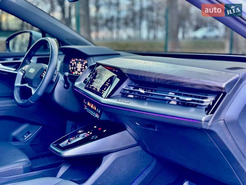 Внедорожник / Кроссовер Audi Q4 e-tron 2023 в Киеве