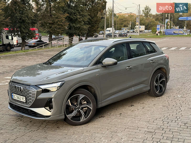 Позашляховик / Кросовер Audi Q4 e-tron 2023 в Львові