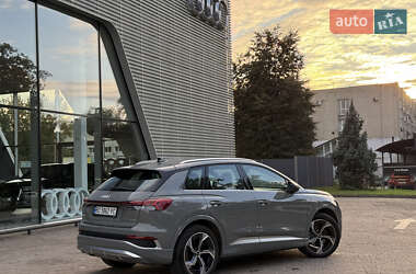 Внедорожник / Кроссовер Audi Q4 e-tron 2023 в 
