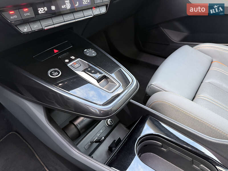 Позашляховик / Кросовер Audi Q4 e-tron 2023 в Львові