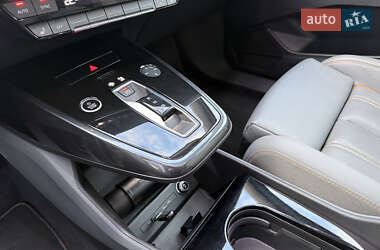 Внедорожник / Кроссовер Audi Q4 e-tron 2023 в 