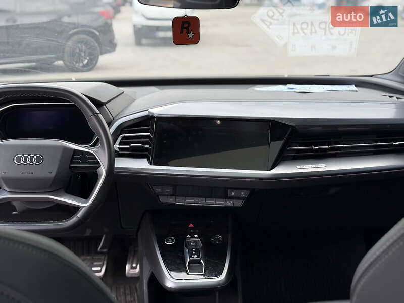 Позашляховик / Кросовер Audi Q4 e-tron 2024 в Львові