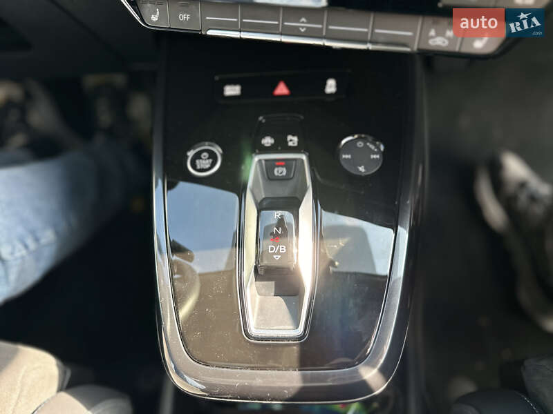 Позашляховик / Кросовер Audi Q4 e-tron 2023 в Полтаві