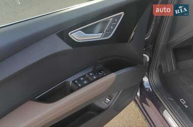 Внедорожник / Кроссовер Audi Q4 e-tron 2022 в 