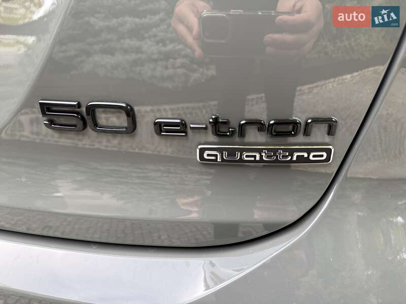 Позашляховик / Кросовер Audi Q4 e-tron 2025 в Харкові