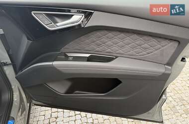 Внедорожник / Кроссовер Audi Q4 e-tron 2025 в 