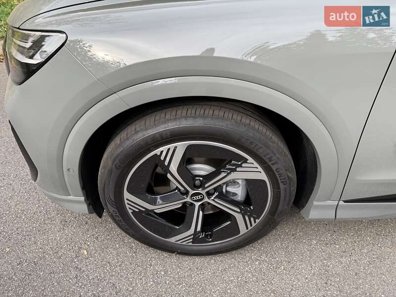 Внедорожник / Кроссовер Audi Q4 e-tron 2025 в Киеве фото 15 Внедорожник / Кроссовер Audi Q4 e-tron 2025 в Киеве