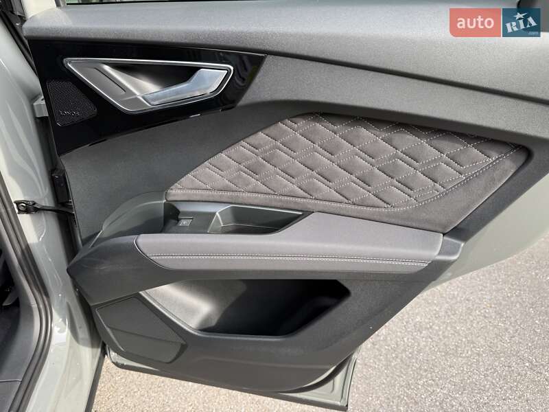 Внедорожник / Кроссовер Audi Q4 e-tron 2025 в Киеве фото 43 Внедорожник / Кроссовер Audi Q4 e-tron 2025 в Киеве