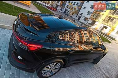 Внедорожник / Кроссовер Audi Q4 e-tron 2022 в 
