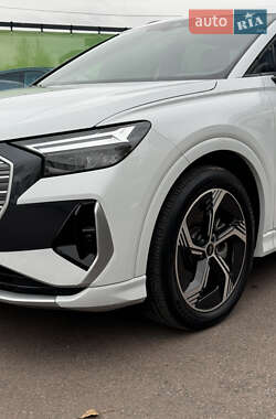 Внедорожник / Кроссовер Audi Q4 e-tron 2023 в 