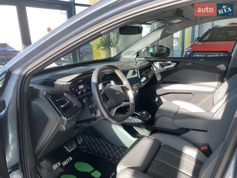 Внедорожник / Кроссовер Audi Q4 e-tron 2023 в Львове
