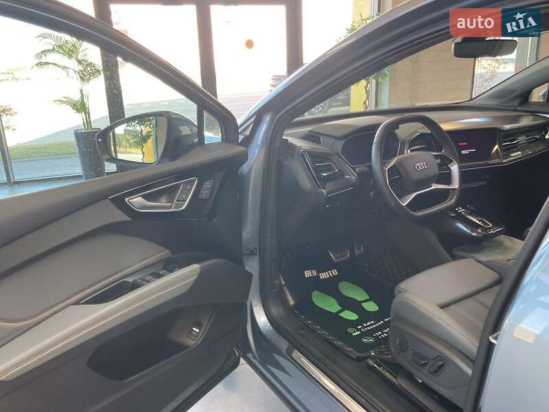 Внедорожник / Кроссовер Audi Q4 e-tron 2023 в Львове