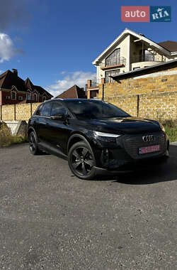 Внедорожник / Кроссовер Audi Q4 e-tron 2023 в Ровно
