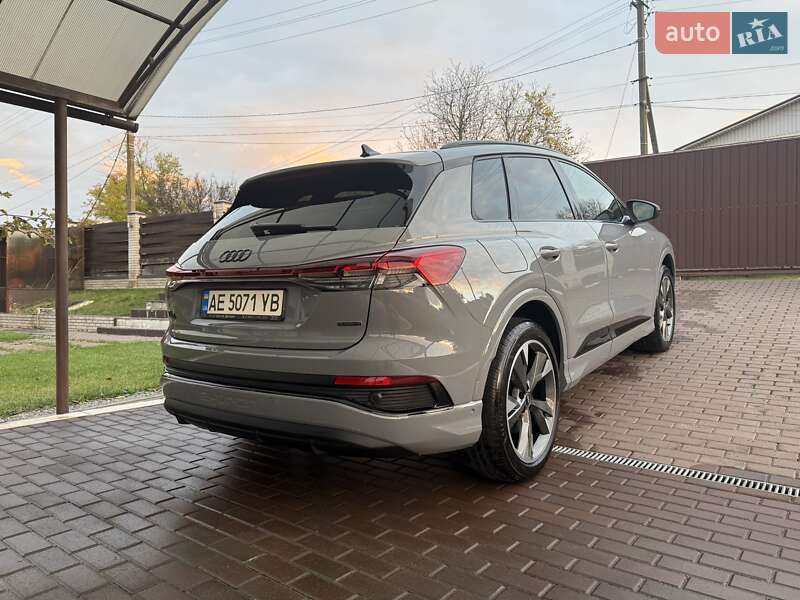 Внедорожник / Кроссовер Audi Q4 e-tron 2024 в Днепре