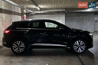 Внедорожник / Кроссовер Audi Q4 e-tron 2022 в Львове