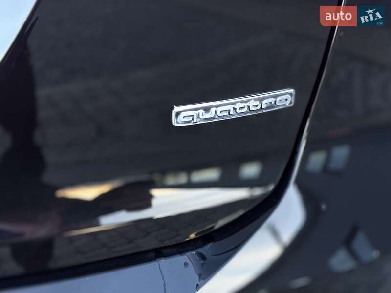 Позашляховик / Кросовер Audi Q4 e-tron 2024 в Львові