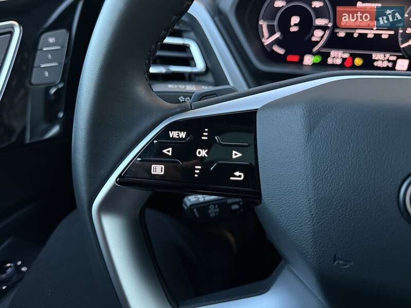 Позашляховик / Кросовер Audi Q4 e-tron 2024 в Львові