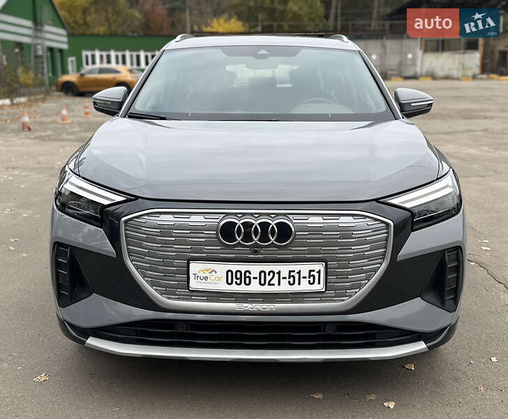 Audi Q4 e-tron 2021 Audi Q4 e-tron 2021