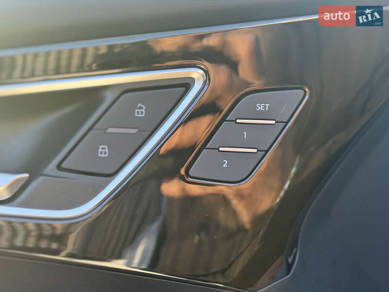 Внедорожник / Кроссовер Audi Q4 e-tron 2023 в Киеве