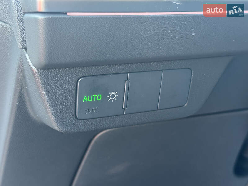 Внедорожник / Кроссовер Audi Q4 e-tron 2023 в Киеве