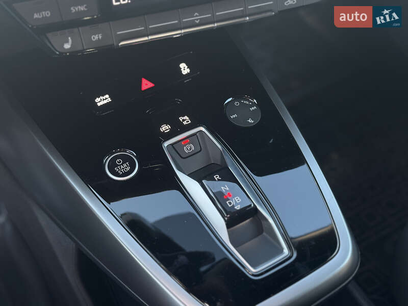 Внедорожник / Кроссовер Audi Q4 e-tron 2023 в Киеве