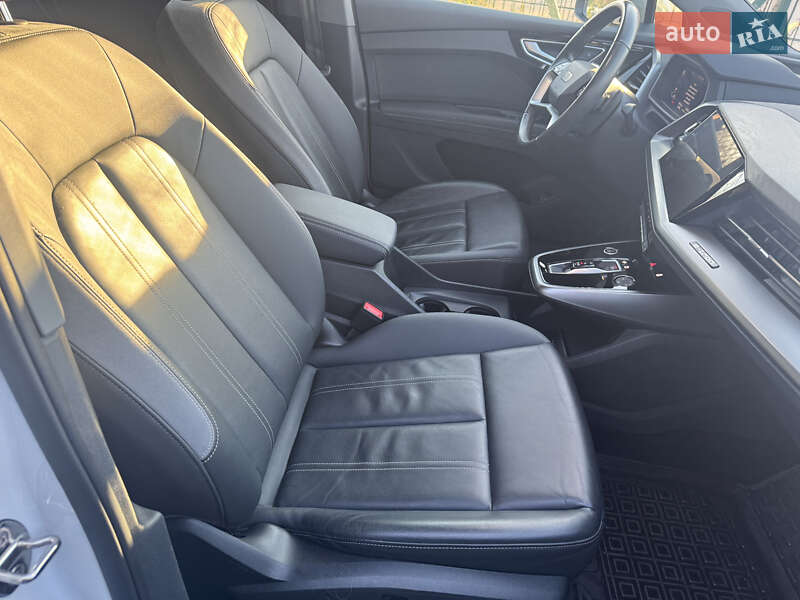 Внедорожник / Кроссовер Audi Q4 e-tron 2023 в Киеве