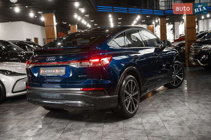 Позашляховик / Кросовер Audi Q4 e-tron 2021 в Одесі