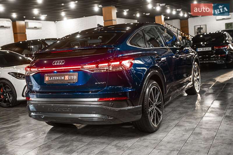 Позашляховик / Кросовер Audi Q4 e-tron 2021 в Одесі