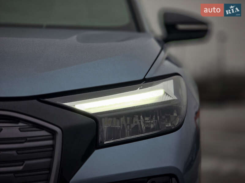 Позашляховик / Кросовер Audi Q4 e-tron 2022 в Києві