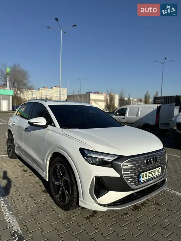 Audi Q4 e-tron