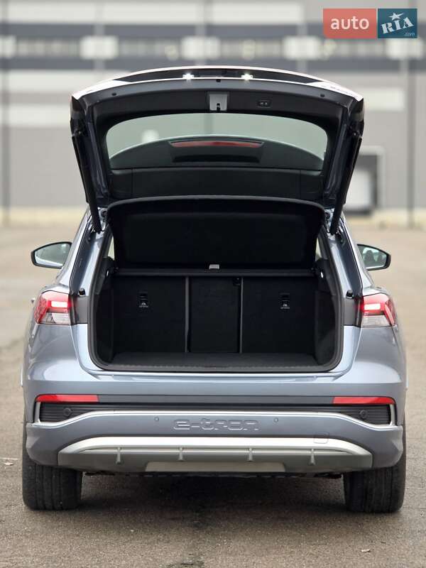 Внедорожник / Кроссовер Audi Q4 e-tron 2023 в Киеве