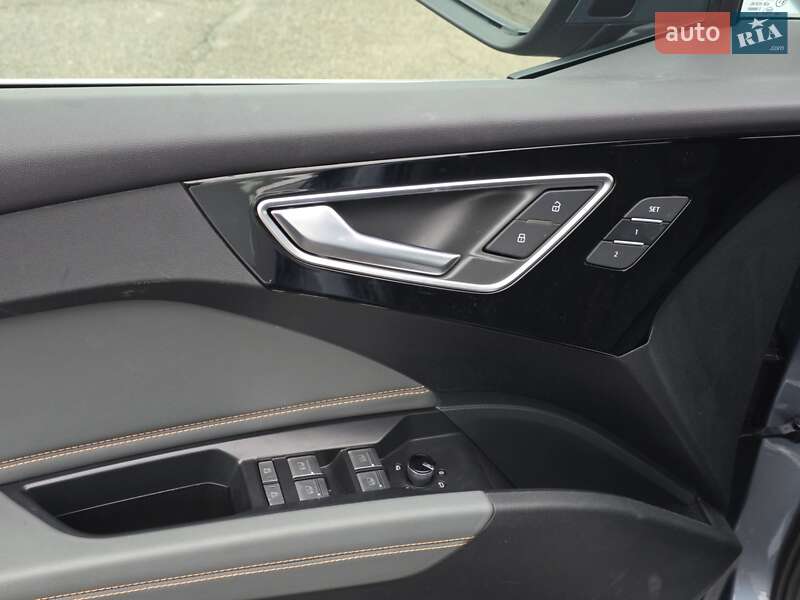 Внедорожник / Кроссовер Audi Q4 e-tron 2023 в Киеве