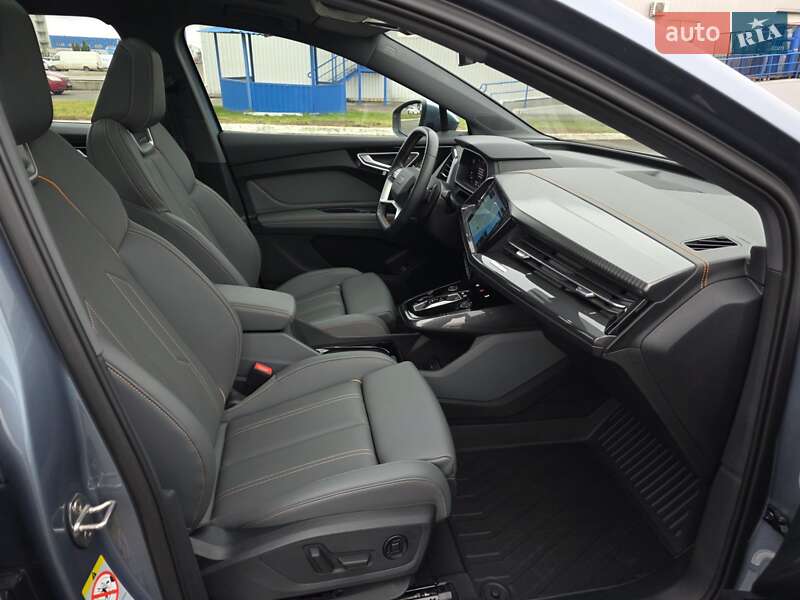 Внедорожник / Кроссовер Audi Q4 e-tron 2023 в Киеве