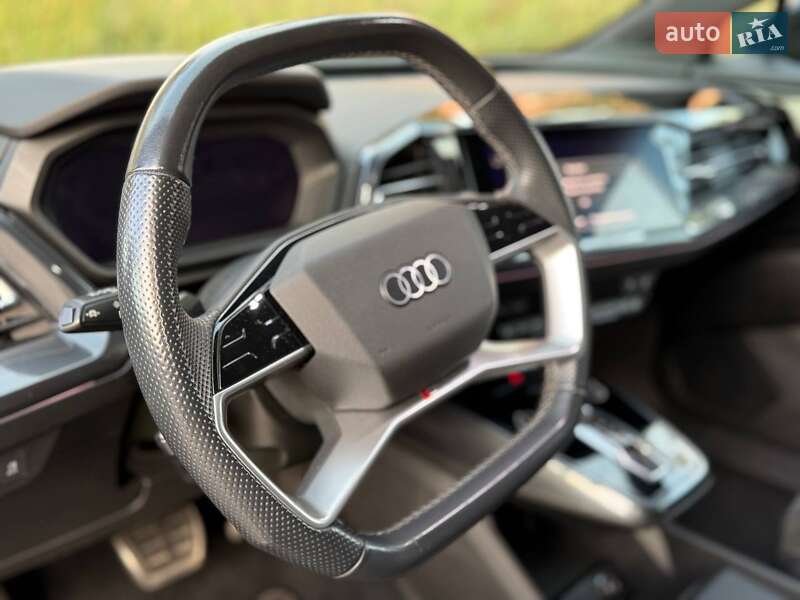 Позашляховик / Кросовер Audi Q4 e-tron 2022 в Києві фото 23 Позашляховик / Кросовер Audi Q4 e-tron 2022 в Києві