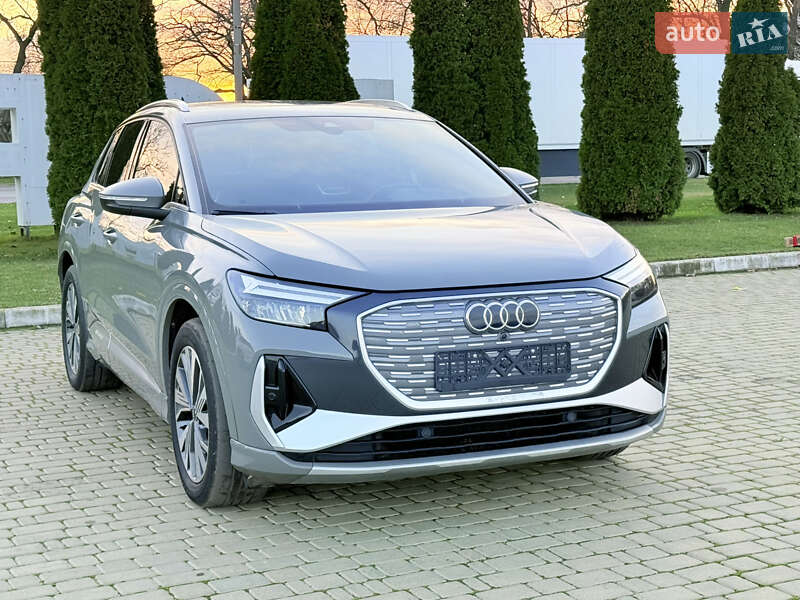 Позашляховик / Кросовер Audi Q4 e-tron 2023 в Одесі