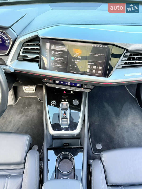 Позашляховик / Кросовер Audi Q4 e-tron 2023 в Одесі