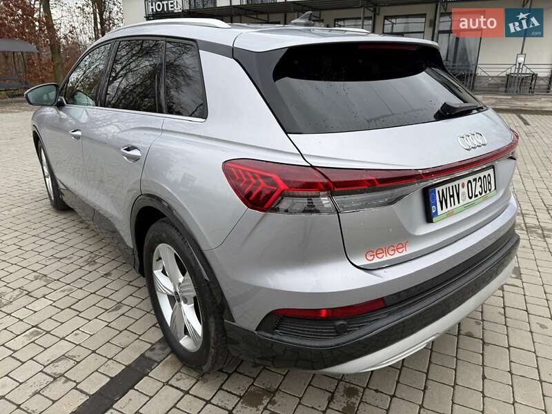 Позашляховик / Кросовер Audi Q4 e-tron 2023 в Хусті