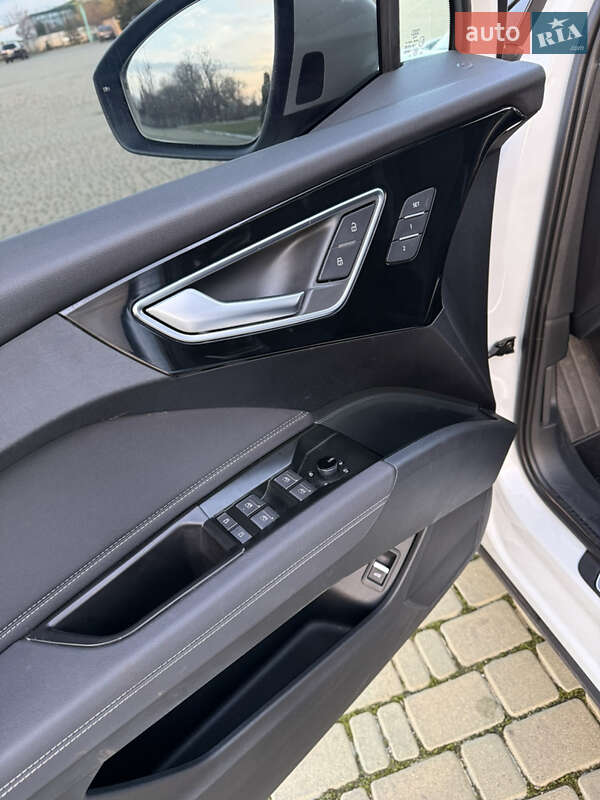 Внедорожник / Кроссовер Audi Q4 e-tron 2023 в Одессе