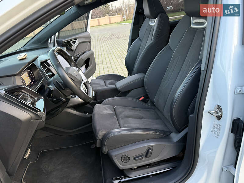 Внедорожник / Кроссовер Audi Q4 e-tron 2023 в Одессе